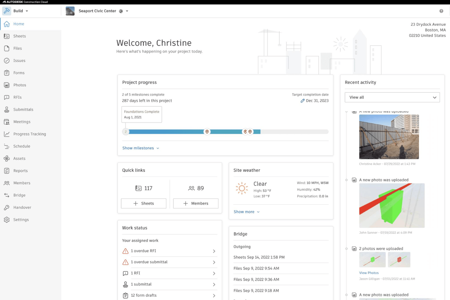 Autodesk Forma Build helps teams manage complex construction projects.