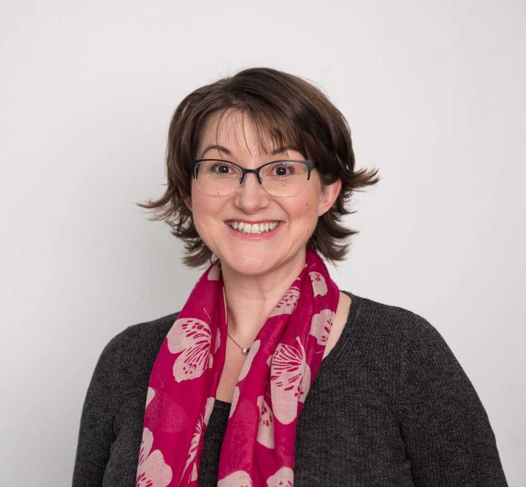 elizabeth harrin photo